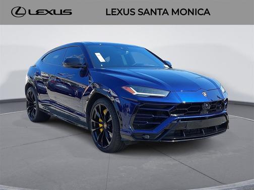2021 Lamborghini Urus Base