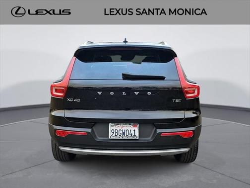 2022 Volvo XC40 T5 Inscription