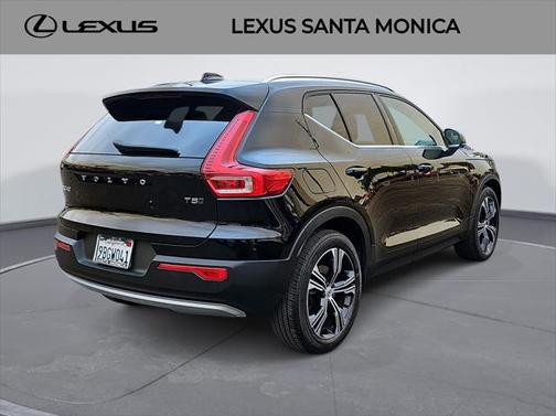 2022 Volvo XC40 T5 Inscription
