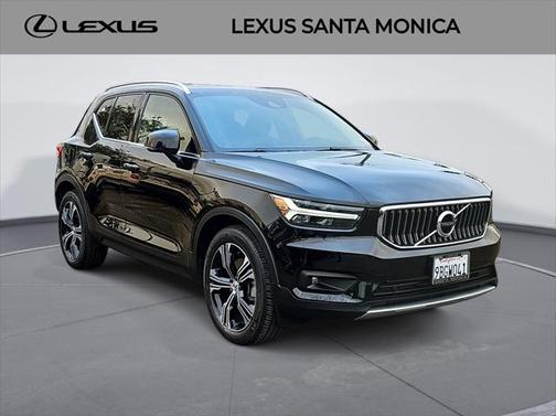 2022 Volvo XC40 T5 Inscription