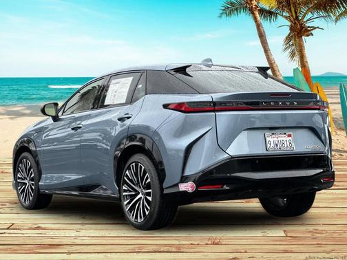 2023 Lexus RZ 450e Luxury