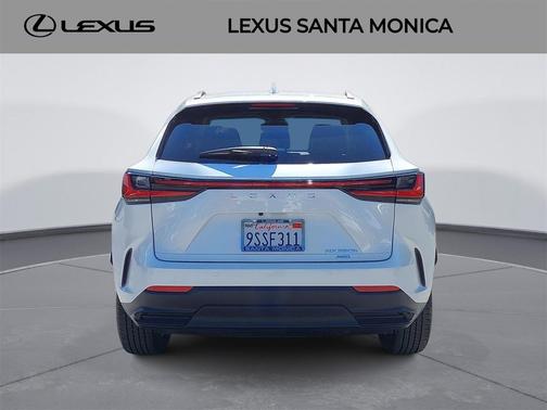 2025 Lexus NX 350h Premium