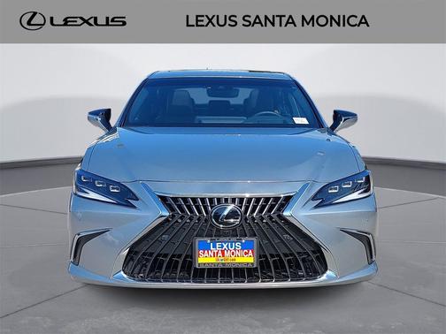 2025 Lexus ES 300h Luxury