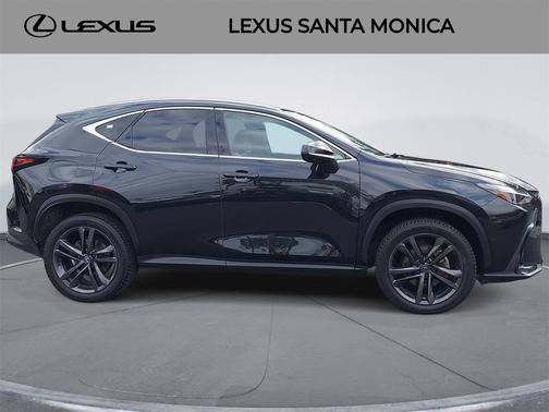 2022 Lexus NX 450h+ Luxury