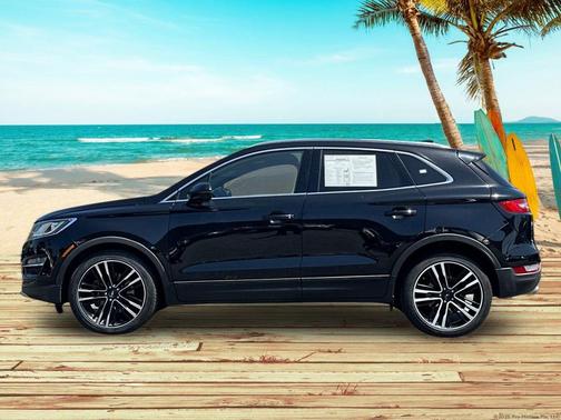 Diamond Black Metallic 2017 Lincoln MKC Reserve
