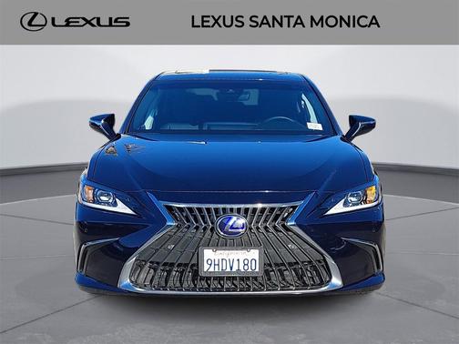 2022 Lexus ES 300h Base