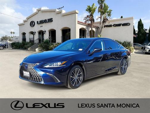 2022 Lexus ES 300h Base