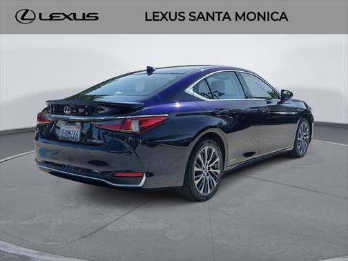 2019 Lexus ES 300h Base