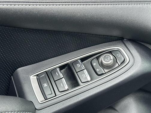 2023 Subaru Ascent Touring 7-Passenger