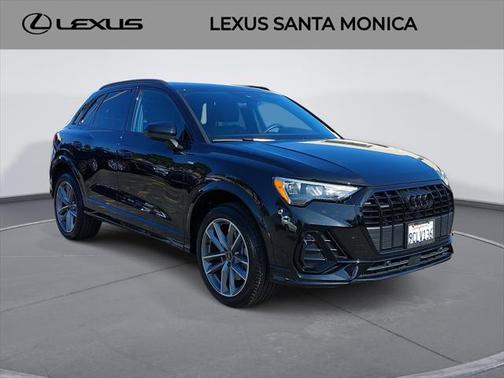 2022 Audi Q3 45 S line Premium