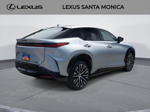 2023 Lexus RZ 450e Luxury