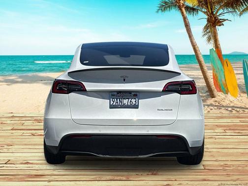 Pearl White Multi-Coat 2022 Tesla Model Y Performance Dual Motor All-Wheel Drive