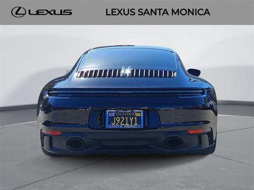 2024 Porsche 911 Carrera 4 GTS