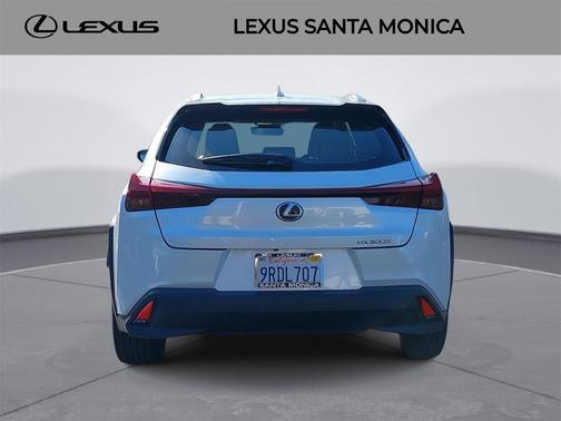 2025 Lexus UX 300h Base