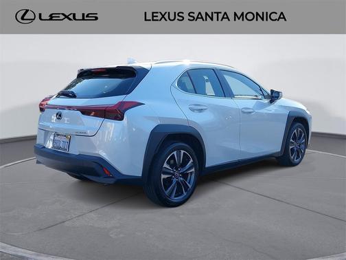 2025 Lexus UX 300h Base