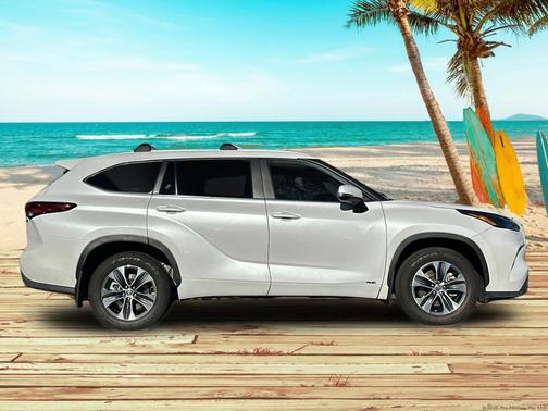 2023 Toyota Highlander Hybrid XLE