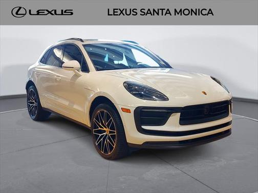 2023 Porsche Macan Base
