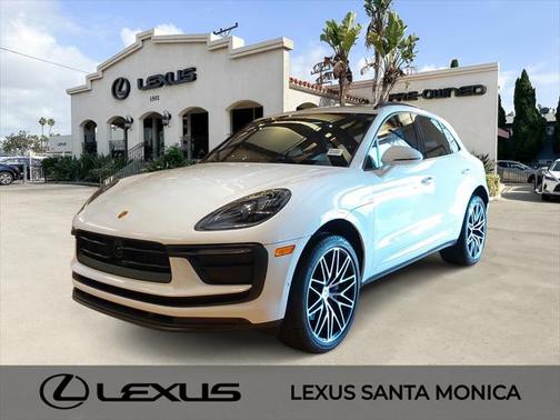 2023 Porsche Macan Base