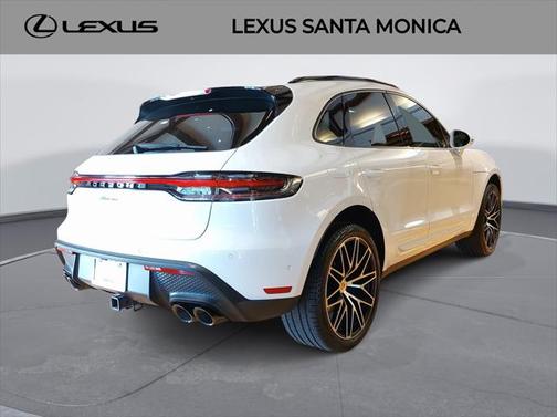 2023 Porsche Macan Base