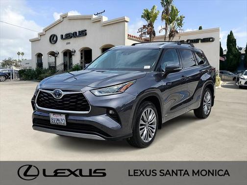 2021 Toyota Highlander Hybrid Platinum