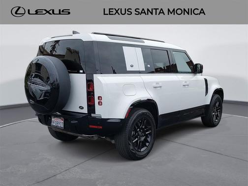 2023 Land Rover Defender 110 X-Dynamic SE