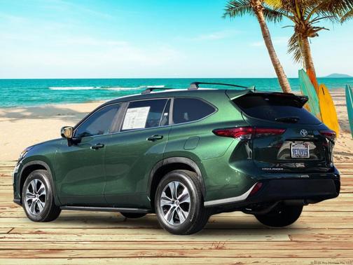 2023 Toyota Highlander XLE
