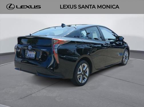 2016 Toyota Prius Four Touring