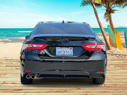 Midnight Black Metallic 2020 Toyota Camry SE