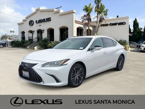 2023 Lexus ES 300h Base