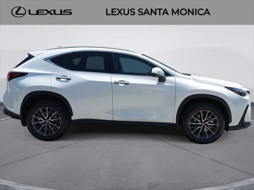 2022 Lexus NX 350h Premium
