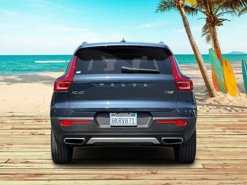 Denim Blue Metallic 2019 Volvo XC40 T5 Inscription