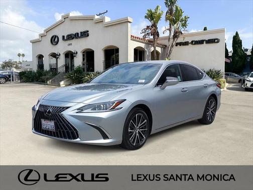 2025 Lexus ES 300h Base