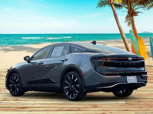 2023 Toyota Crown Platinum
