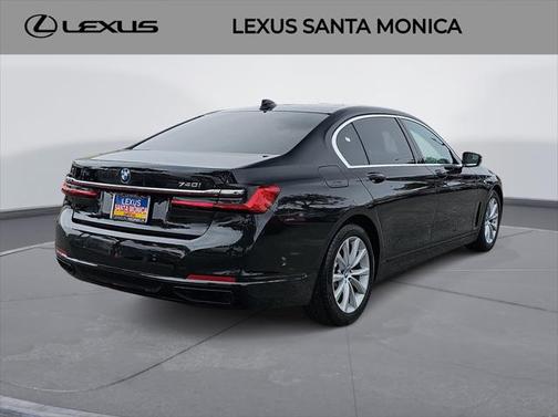 2020 BMW 740 740i