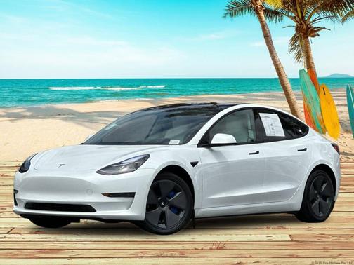 Pearl White Multi-Coat 2023 Tesla Model 3 Standard Range