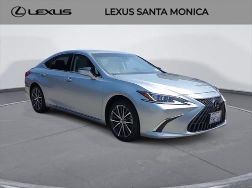 2023 Lexus ES 300h Base