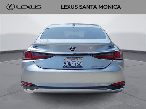 2023 Lexus ES 300h Base