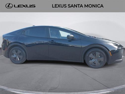 2023 Toyota Prius LE