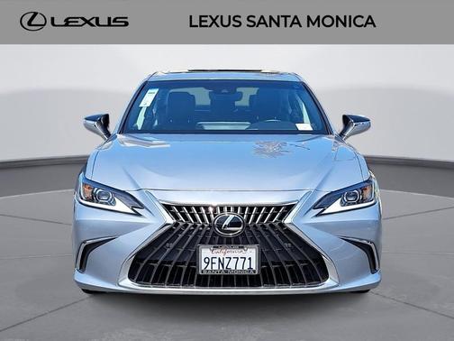 Iridium 2023 Lexus ES 300h Base
