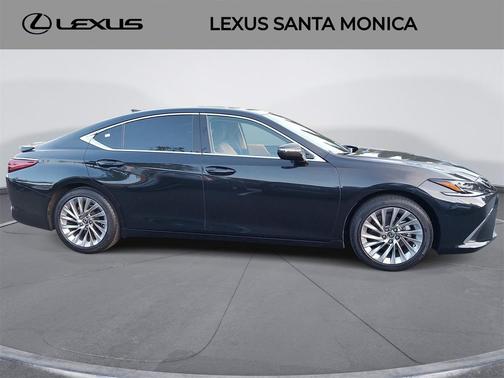 2023 Lexus ES 300h Luxury