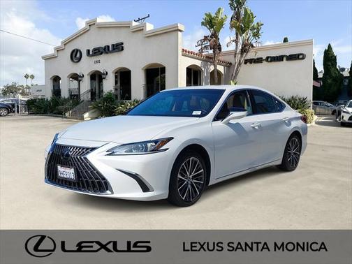 2024 Lexus ES 300h Base