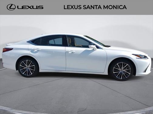 2024 Lexus ES 300h Base