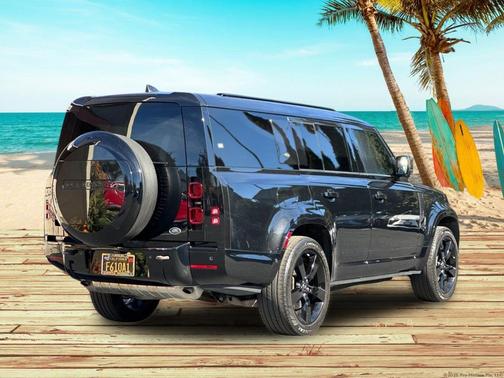 2023 Land Rover Defender 130 X-Dynamic SE