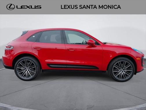 2024 Porsche Macan Base