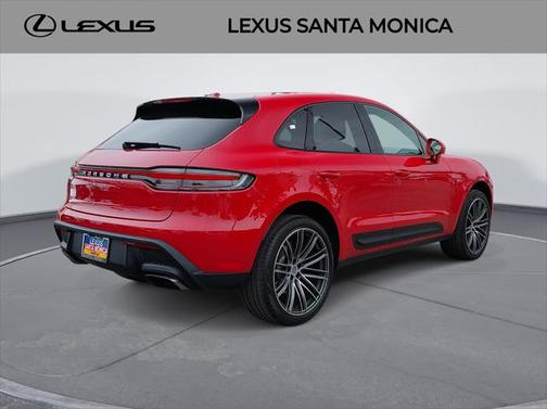 2024 Porsche Macan Base