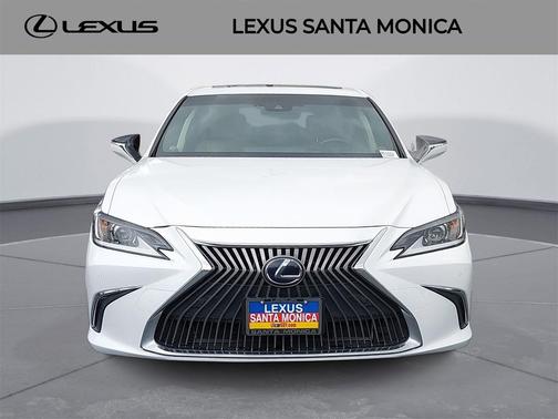 2019 Lexus ES 300h Base