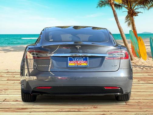 2016 Tesla Model S 90D