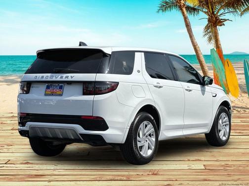 Fuji White 2025 Land Rover Discovery Sport S