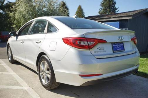 2017 Hyundai SONATA SE