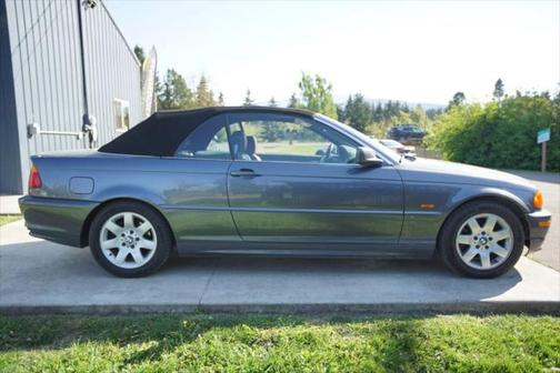 2000 BMW 323 323Ci Convertible 2D
